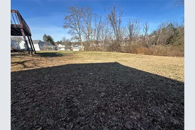 215 Richmond St, Loyalhanna, PA 15661 - Photo 16