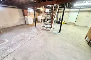 215 Richmond St, Loyalhanna, PA 15661 - Photo 44