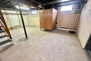 215 Richmond St, Loyalhanna, PA 15661 - Photo 40