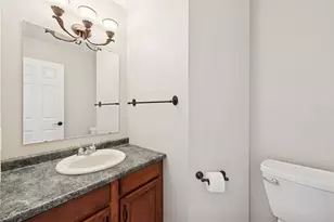 572 Agnes St, Hempfield Township, PA 15601 - Photo 32