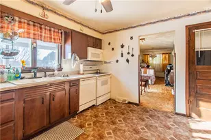 209 East Dr, Chicora Boro, PA 16025 - Photo 8