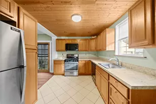 180 Hinkel Rd, Ross Twp, PA 15229 - Photo 18