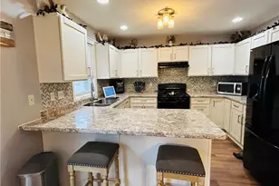 6912 Spring Valley Ln, Murrysville, PA 15632 - Photo 6