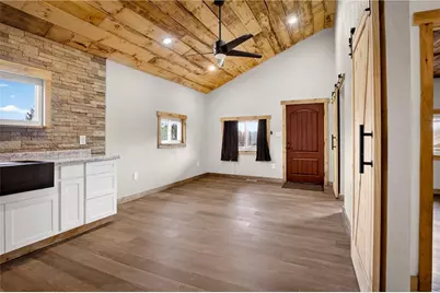 1247 Davis Ave, Canton Township, PA 15301 - Photo 8