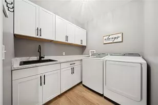 137 Eastwood Ct, White Township, PA 15701 - Photo 28