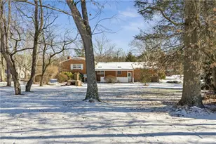 43 Circle Dr, Beaver, PA 15009 - Photo 8