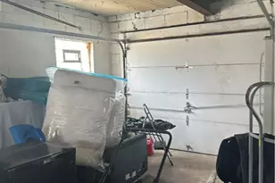 1634 Beech Ave, Turtle Creek, PA 15145 - Photo 4