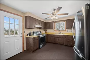 436 Aten Rd, Coraopolis, PA 15108 - Photo 16