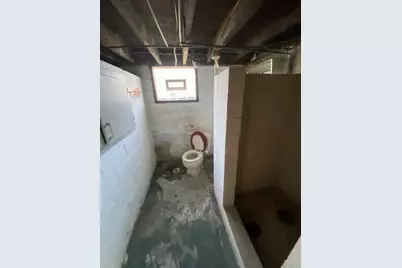 712 Todd Ave, Ellwood City, PA 16117 - Photo 16