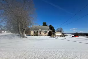 2897 Rutledge Rd, South Pymatuning Township, PA 16154 - Photo 4