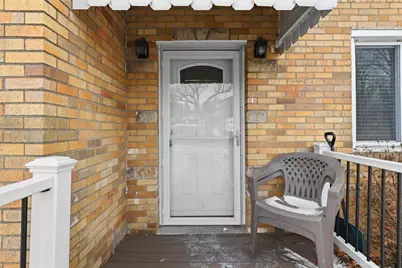 27 Ehle Ave, Kennedy Township, PA 15108 - Photo 4