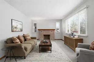 27 Ehle Ave, Kennedy Township, PA 15108 - Photo 8