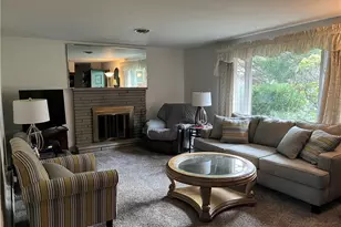 321817 Skidmore Dr, South Greensburg Boro, PA 15601 - Photo 2