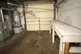 244 Frankfort Ave, Pittsburgh, PA 15229 - Photo 10