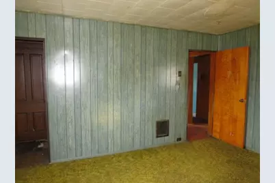 320 S Broadway St, Scottdale, PA 15683 - Photo 10
