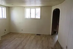 320 S Broadway St, Scottdale, PA 15683 - Photo 28