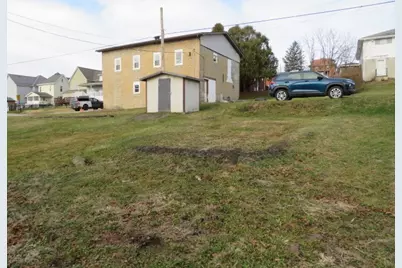 320 S Broadway St, Scottdale, PA 15683 - Photo 40