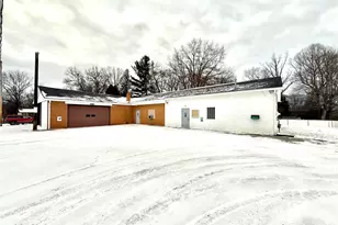 2411 Adella St, Shenango Township, PA 16102 - Photo 1