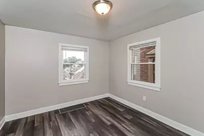 320 Fernhill Ave, Pittsburgh, PA 15226 - Photo 4