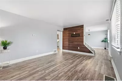 617 Veronica, Pittsburgh, PA 15235 - Photo 6