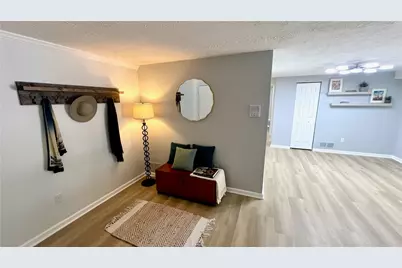 955 Woodhollow Dr #B, Cranberry Township, PA 16066 - Photo 4