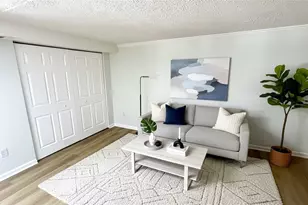 955 Woodhollow Dr, Cranberry Township, PA 16066 - Photo 10