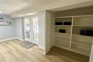 955 Woodhollow Dr, Cranberry Township, PA 16066 - Photo 8