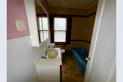 99 Murray, Uniontown, PA 15401 - Photo 6