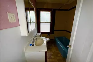 99 Murray, Uniontown, PA 15401 - Photo 6