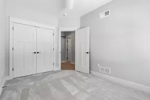 100-102 Huselton Dr, Penn Township, PA 16002 - Photo 28