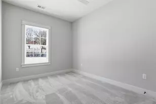 100-102 Huselton Dr, Penn Township, PA 16002 - Photo 24