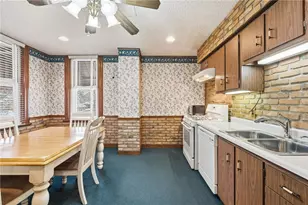 229 Clifton Ave, Pittsburgh, PA 15215 - Photo 16