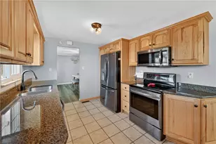 1279 Armstrong Dr, South Park, PA 15129 - Photo 12