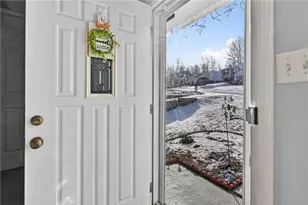 1279 Armstrong Dr, South Park, PA 15129 - Photo 6