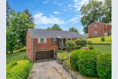 132 Sylvania Dr, South Park, PA 15236 - Photo 2