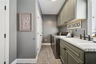 2080 St Ann Common, North Huntingdon, PA 15642 - Photo 18