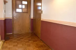 309 Holly Hill Dr, Ross Twp, PA 15237 - Photo 2