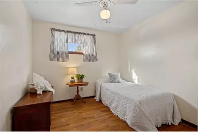 414 Cherrywood Drive, Pittsburgh, PA 15214 - Photo 16