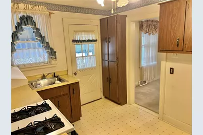 203 Summit Ave, Canonsburg, PA 15317 - Photo 8