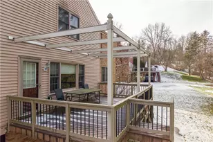 1693 Hathaway Ln, Pittsburgh, PA 15241 - Photo 12