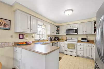 1693 Hathaway Lane, Pittsburgh, PA 15241 - Photo 14