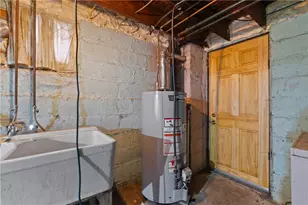 33 Cedricton St, Pittsburgh, PA 15210 - Photo 20