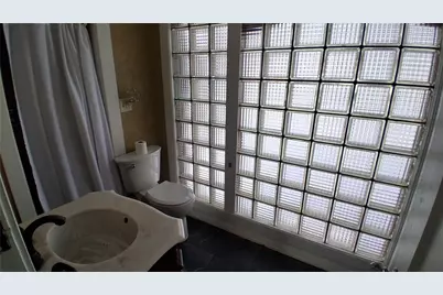 332 E Lincoln Ave, New Castle, PA 16101 - Photo 28