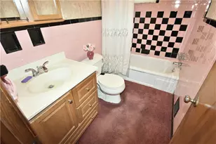 1549 Roosevelt Ave, South Park, PA 15129 - Photo 12