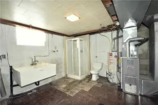 1549 Roosevelt Ave, South Park, PA 15129 - Photo 24