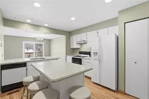 126 Villa Dr, Pittsburgh, PA 15214 - Photo 10