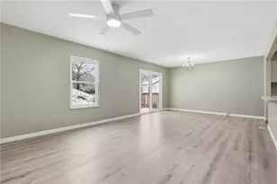 126 Villa Dr, Pittsburgh, PA 15214 - Photo 6