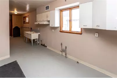 806 W Crawford Aven;ue, Connellsville, PA 15425 - Photo 12