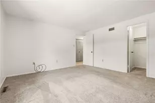 2105 St James Pl, Pittsburgh, PA 15090 - Photo 22