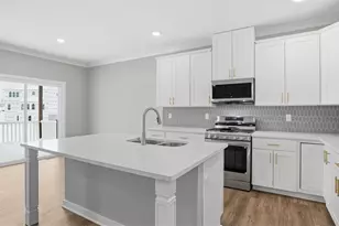 2724 Marra Dr, Hampton, PA 15044 - Photo 4